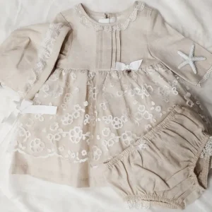Vestido, braguitas y capota lino